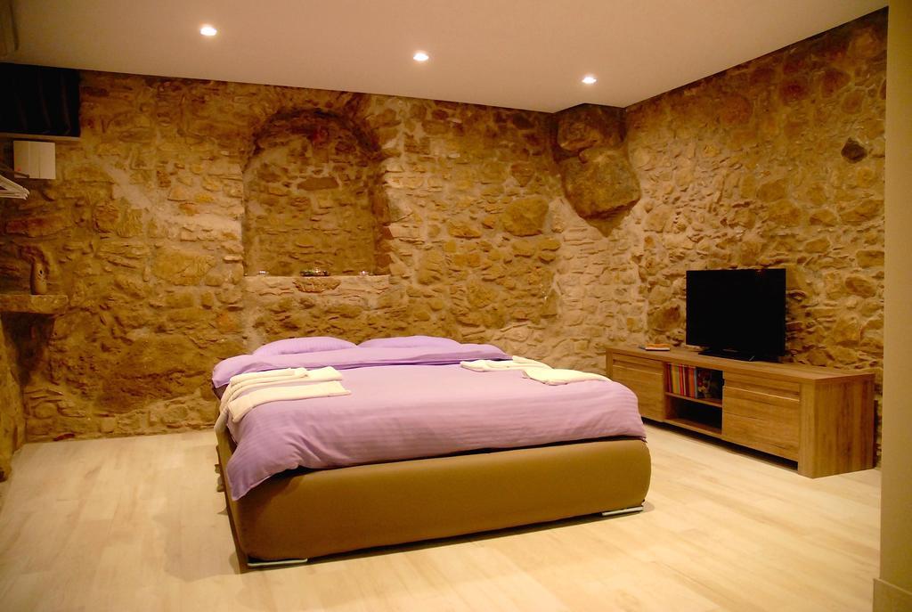 Kaaba - Aragon Home Holiday Montalbano Elicona Esterno foto